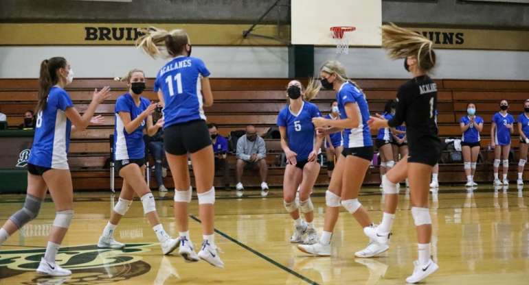 Girls Varsity Volleyball Bests the Bruins