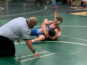 Dons Wrestle with Cougars