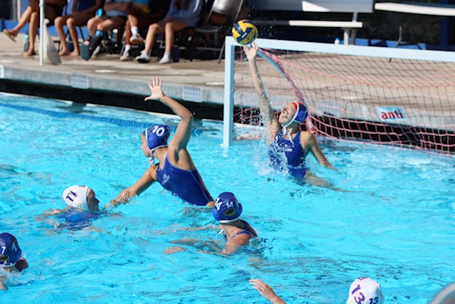Girls Water Polo Come in First at Amanda MacDonald Menlo Park Tournament
