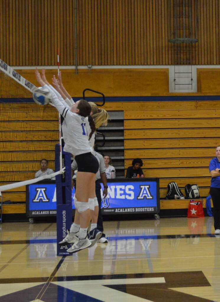 Acalanes Varsity Girls Volleyball fall to 4-3 in league after home defeat to Benicia
