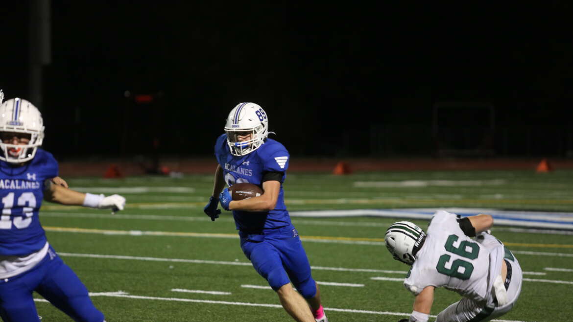 Varsity Football Triumphs in Thrilling League Opener Against Miramonte (Acalanes 35 – Miramonte 28)