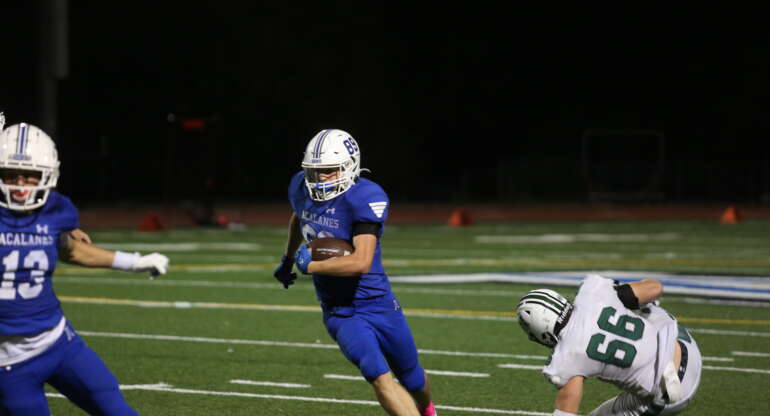 Varsity Football Pulls off Historic Upset 28-27 over Clayton Valley Charter in Thrilling Finish