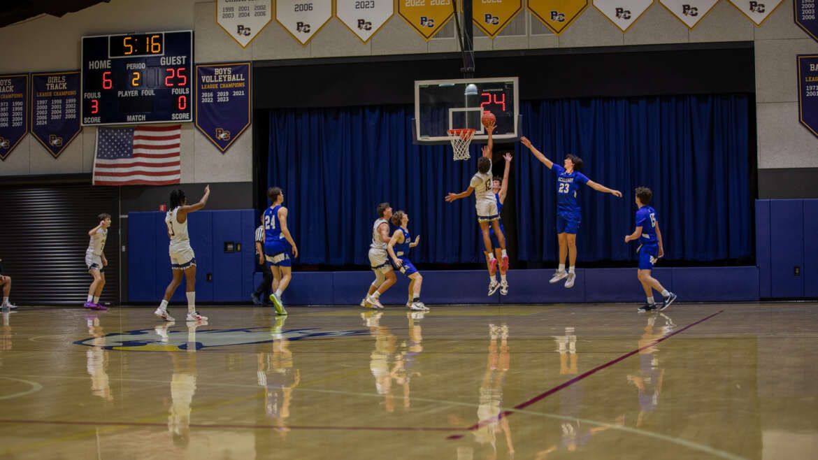 VARSITY BOYS HOOPS DUNKS THE EAGLES 69-26, NEXT UP LAS LOMAS TONIGHT 730PM AT HOME!