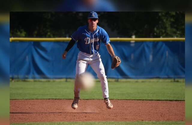 Varsity Baseball Blanks Ukiah Wildcats, 3-0 in NCS