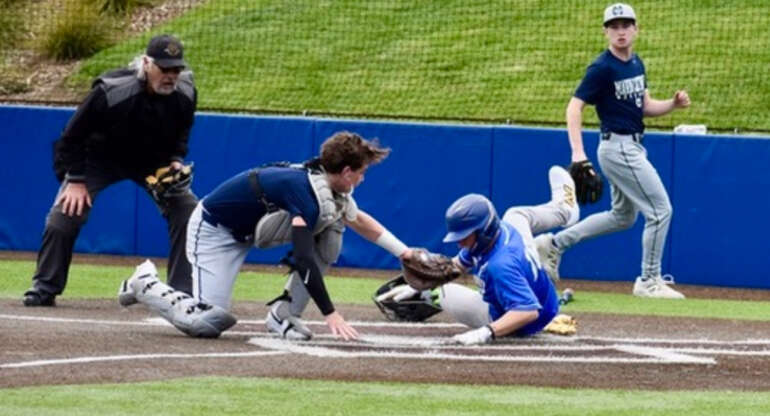 Varsity Baseball Wins Over Marin Catholic in Scrimmage, 5-3