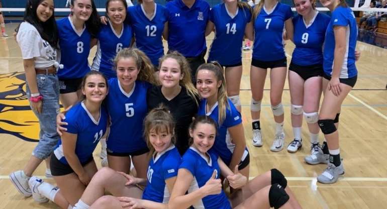 Dons JV Volleyball Continues Roll